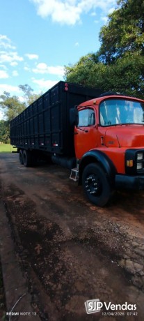 caminhao-mercedes-1113-boiadeoro-big-0