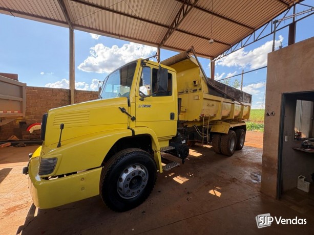 caminhao-cacamba-basculante-mercedes-1620-big-2
