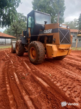 pa-carregadeira-case-w20-big-3