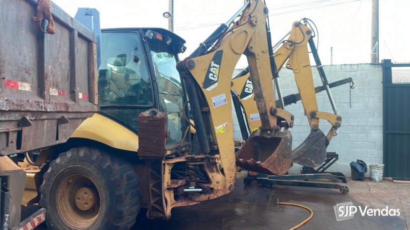 retroescavadeira-caterpillar-416e-ano-2013-big-1