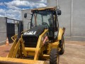 retroescavadeira-caterpillar-small-1