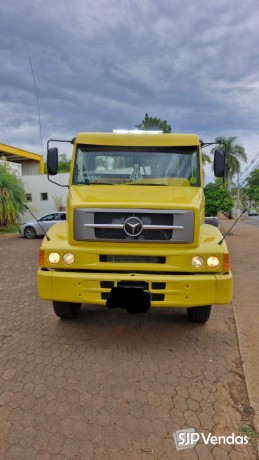 caminhao-mercedes-1620-big-0