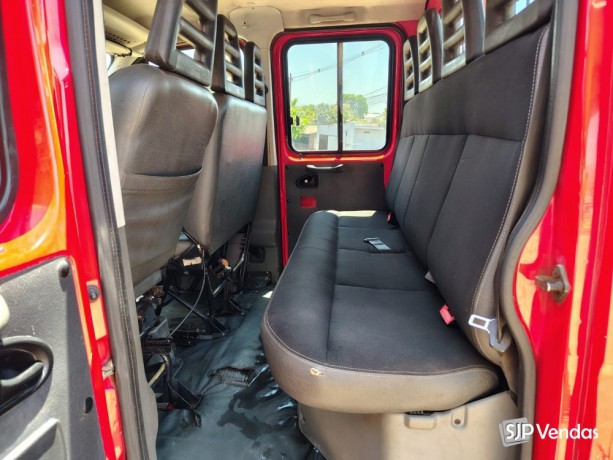 caminhao-iveco-70c17-ano-2013-a-venda-em-uberlandia-big-4