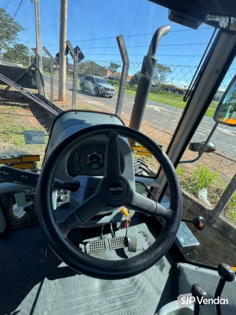 trator-valtra-a800r-ano-2023-tracado-e-cabinado-big-3