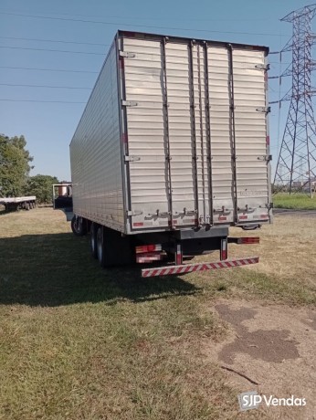 caminhao-mercedes-benz-1720-2003-trucado-bau-105m-com-ar-sao-joe-do-rio-preto-big-5